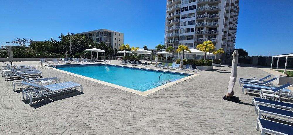 Del Prado at 18041 Biscayne Blvd, Aventura, FL 33160 - For Sale photo 24