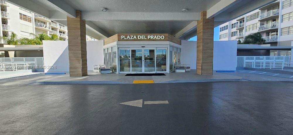 Del Prado at 18041 Biscayne Blvd, Aventura, FL 33160 - For Sale photo 32