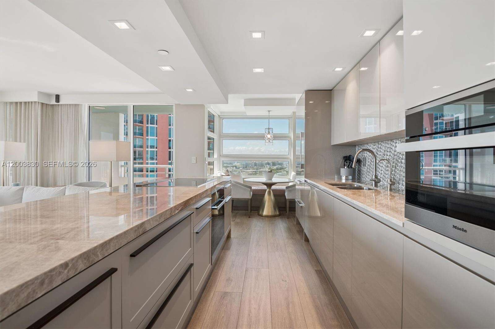 SOUTH POINTE TOWERS CONDO I - 400 Pointe Dr, Miami Beach, FL 33139 | Picture 6