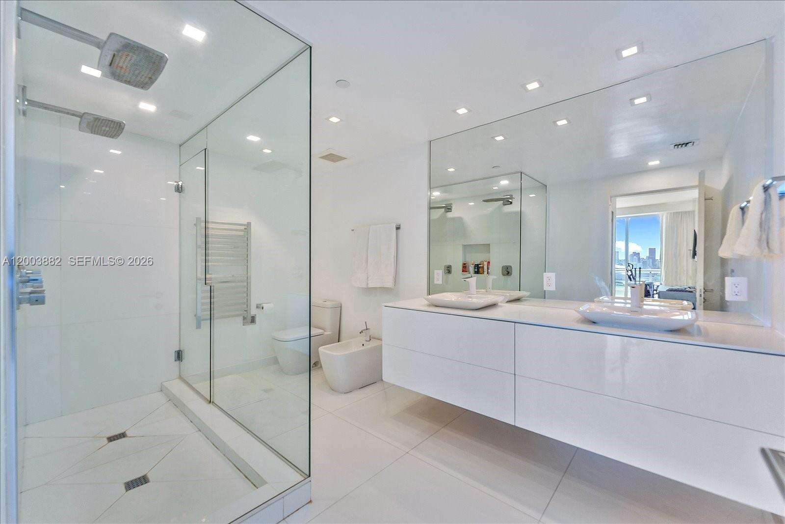 Bentley Bay at 520 W Ave, Miami Beach, FL 33139 - For Sale photo 21