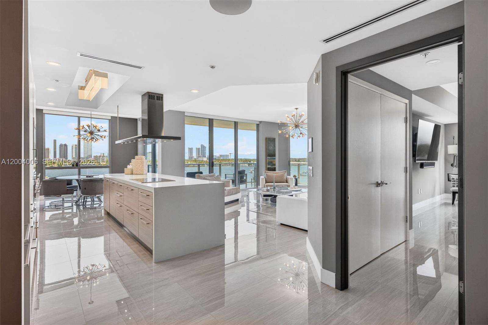 MARINA PALMS RESIDENCES SOUTH - 17111 Biscayne Blvd, North Miami Beach, FL 33160 | Picture 17