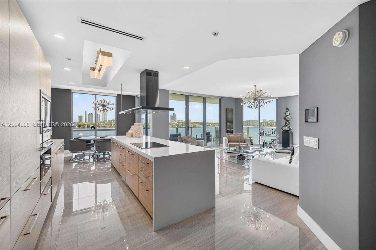 MARINA PALMS RESIDENCES SOUTH - 17111 Biscayne Blvd, North Miami Beach, FL 33160 | Picture 3