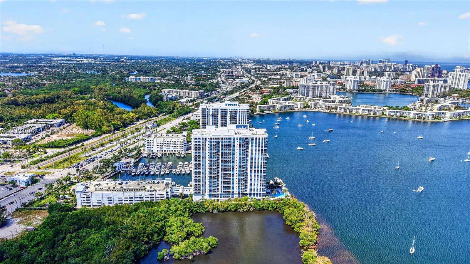 MARINA PALMS RESIDENCES SOUTH - 17111 Biscayne Blvd, North Miami Beach, FL 33160 | Picture 44