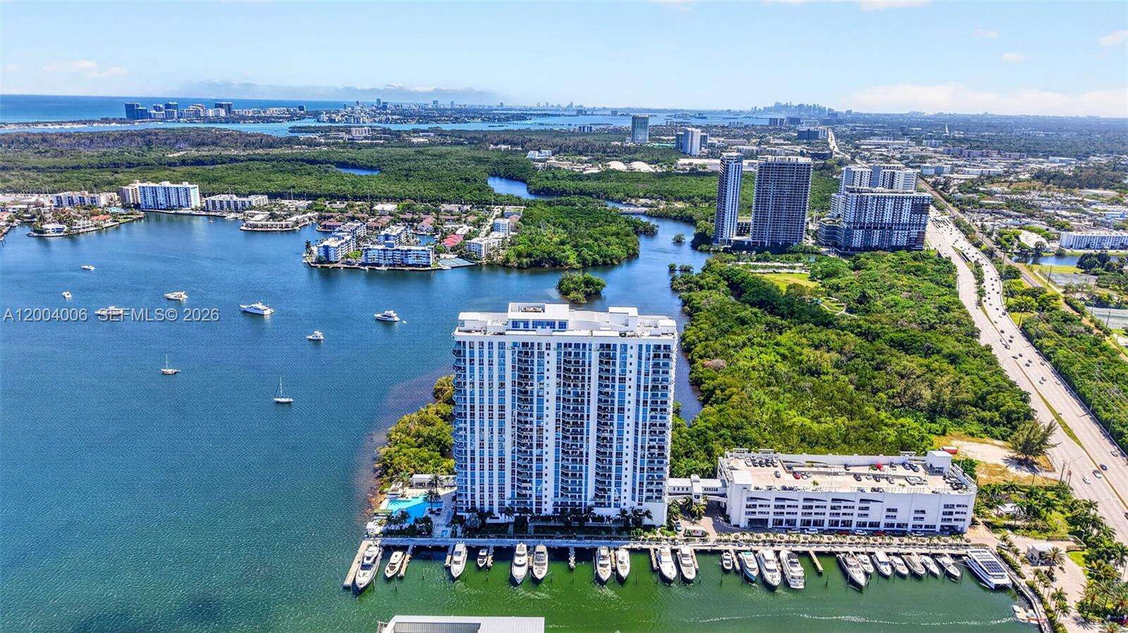 MARINA PALMS RESIDENCES SOUTH - 17111 Biscayne Blvd, North Miami Beach, FL 33160 | Picture 46