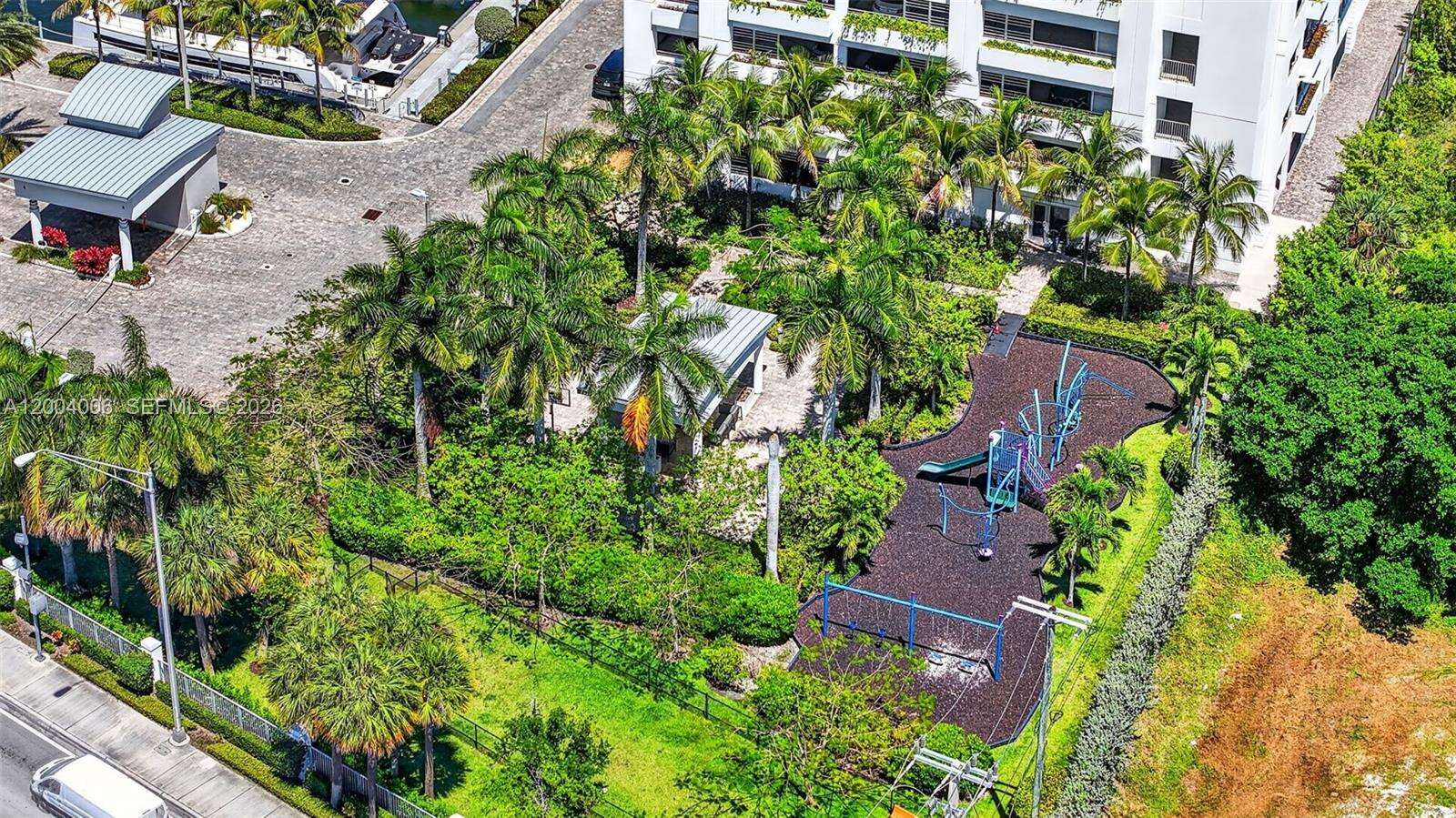 MARINA PALMS RESIDENCES SOUTH - 17111 Biscayne Blvd, North Miami Beach, FL 33160 | Picture 51