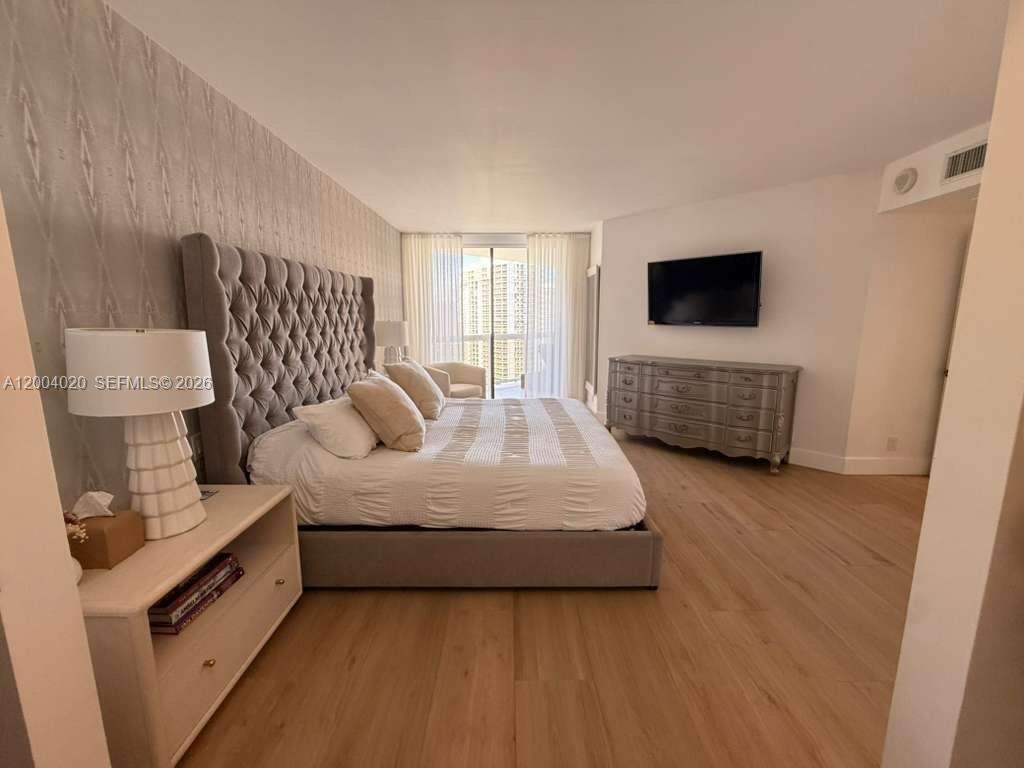 The Landmark at 20185 Country Club Dr, Aventura, FL 33180 - For Sale photo 24