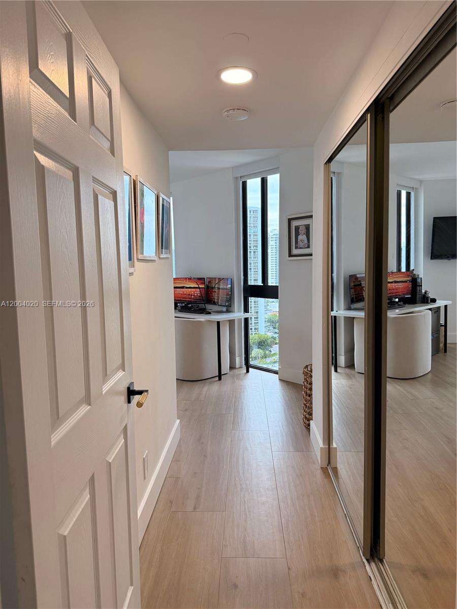 The Landmark at 20185 Country Club Dr, Aventura, FL 33180 - For Sale photo 29