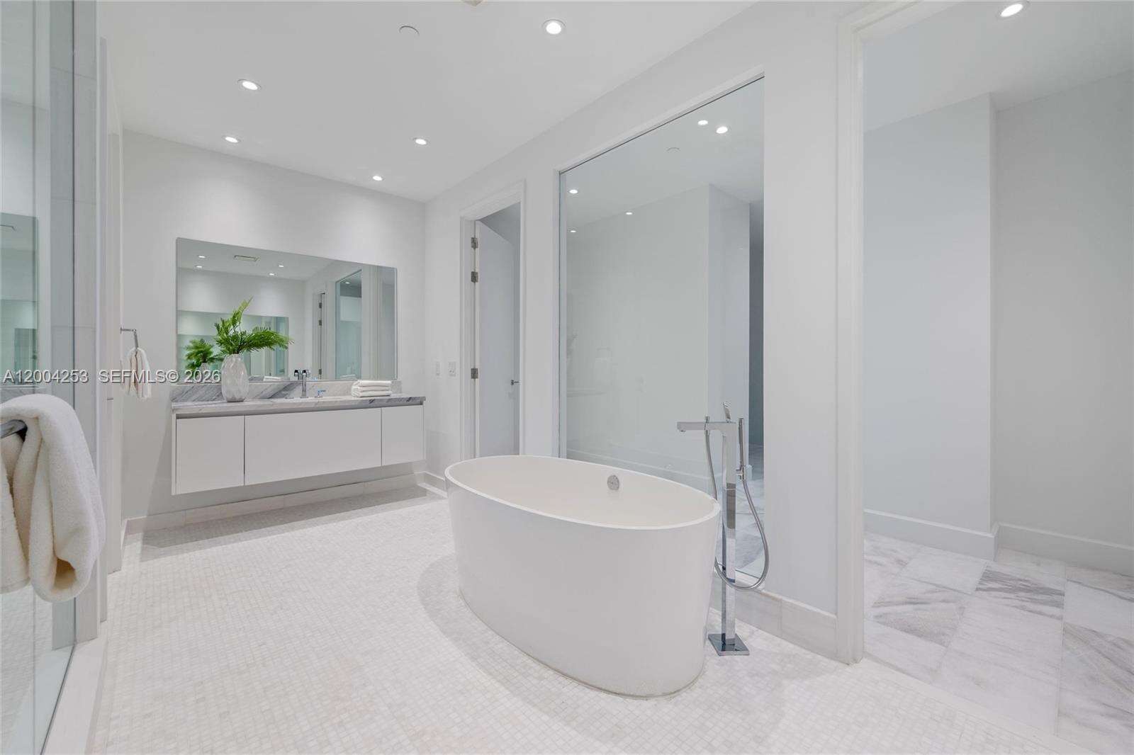 MISSONI BAIA - 700 26 Ter, Miami, FL 33137 | Picture 23