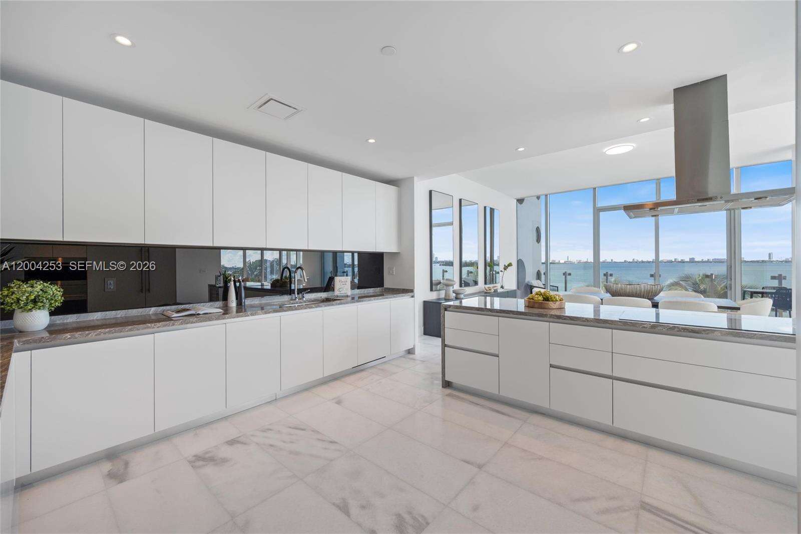 MISSONI BAIA - 700 26 Ter, Miami, FL 33137 | Picture 8