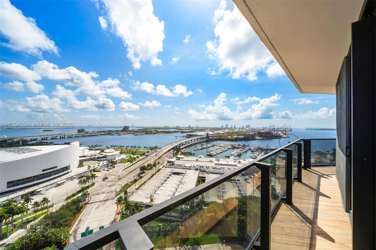 398 NE 5TH STREET - 398 5 St, Miami, FL 33132 | Picture 2