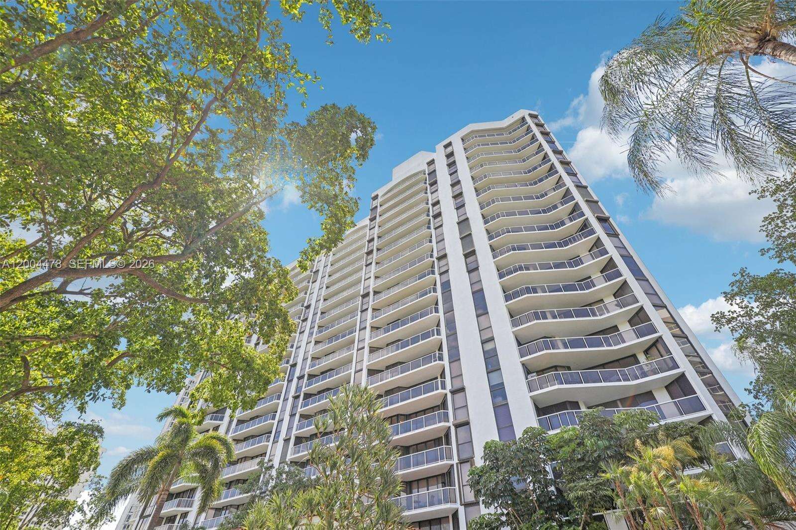 Harborside At The Waterways at 3640 Yacht Club Dr, Aventura, FL 33180 - For Sale photo 2