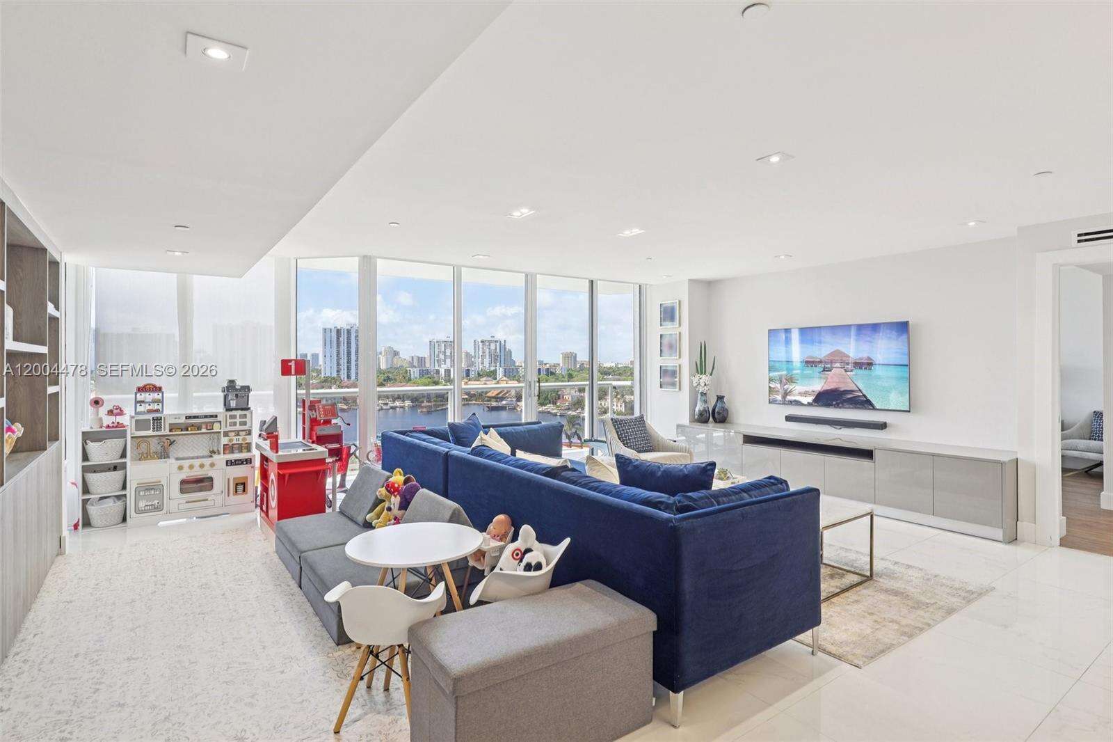 Harborside At The Waterways at 3640 Yacht Club Dr, Aventura, FL 33180 - For Sale photo 11