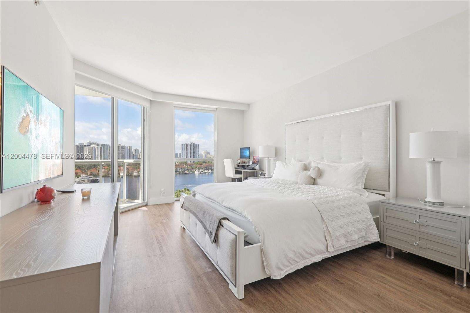 Harborside At The Waterways at 3640 Yacht Club Dr, Aventura, FL 33180 - For Sale photo 24