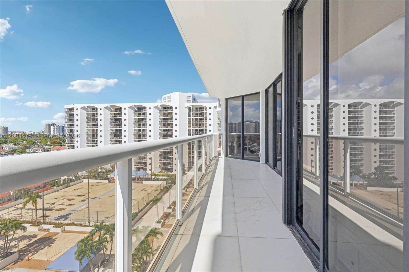 Harborside At The Waterways at 3640 Yacht Club Dr, Aventura, FL 33180 - For Sale photo 39