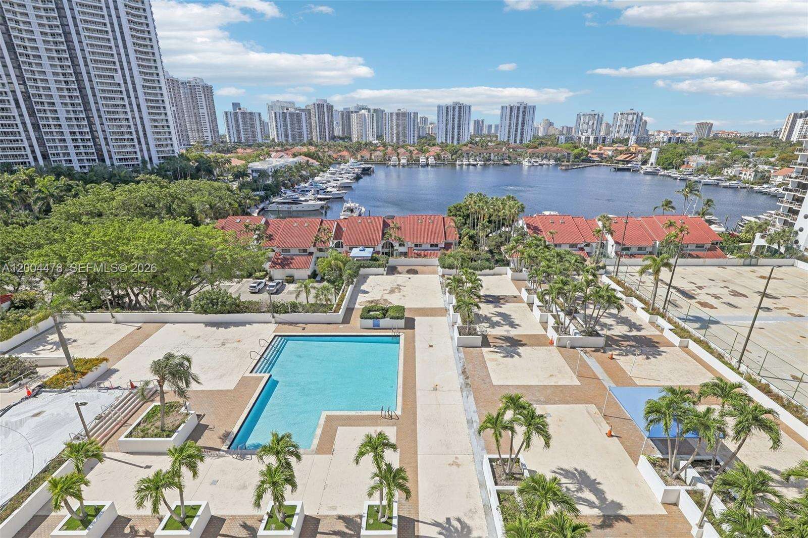 Harborside At The Waterways at 3640 Yacht Club Dr, Aventura, FL 33180 - For Sale photo 43