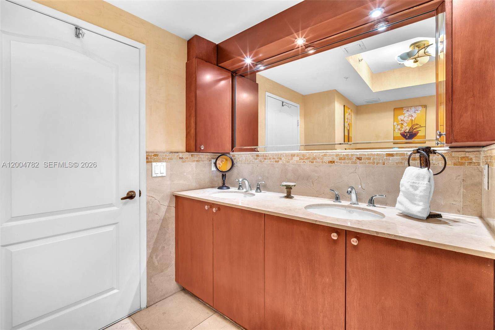 King David at 17555 Atlantic Blvd, Sunny Isles Beach, FL 33160 - For Sale photo 20