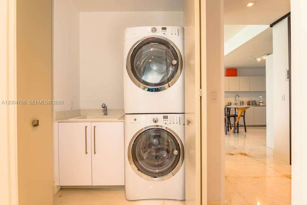 Jade Signature at 16901 Collins Ave, Sunny Isles Beach, FL 33160 - For Sale photo 17