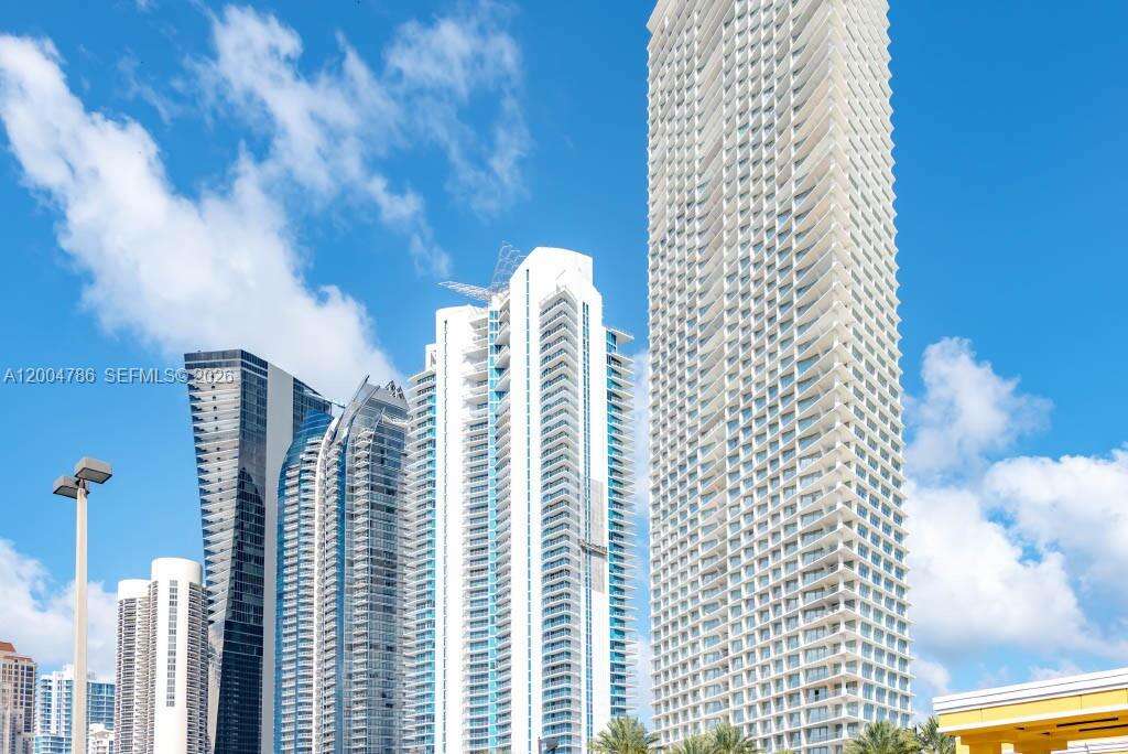 Jade Signature at 16901 Collins Ave, Sunny Isles Beach, FL 33160 - For Sale photo 21