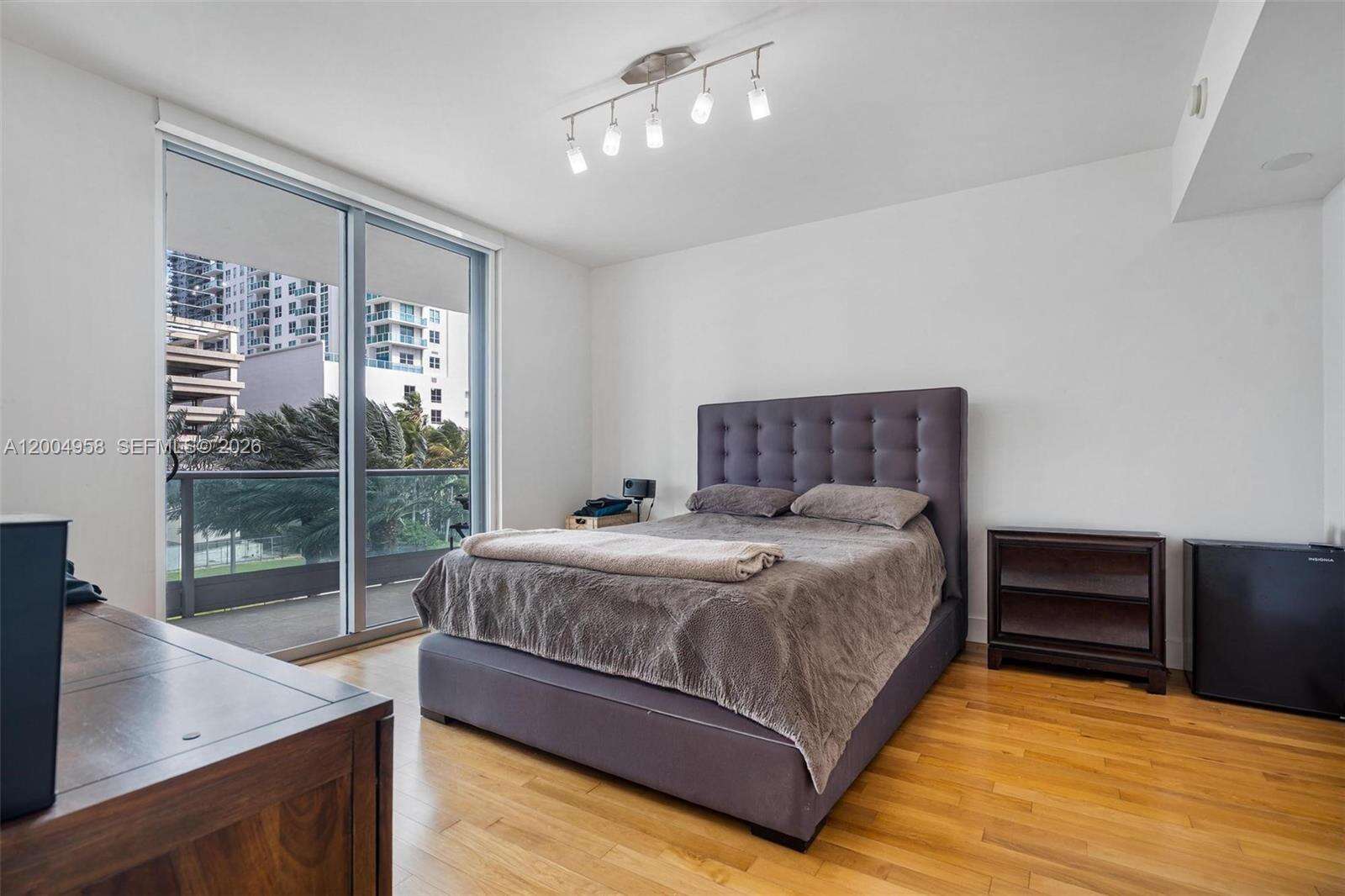 Jade At Brickell Bay at 1331 Brickell Bay Dr, Miami, FL 33131 - For Sale photo 14