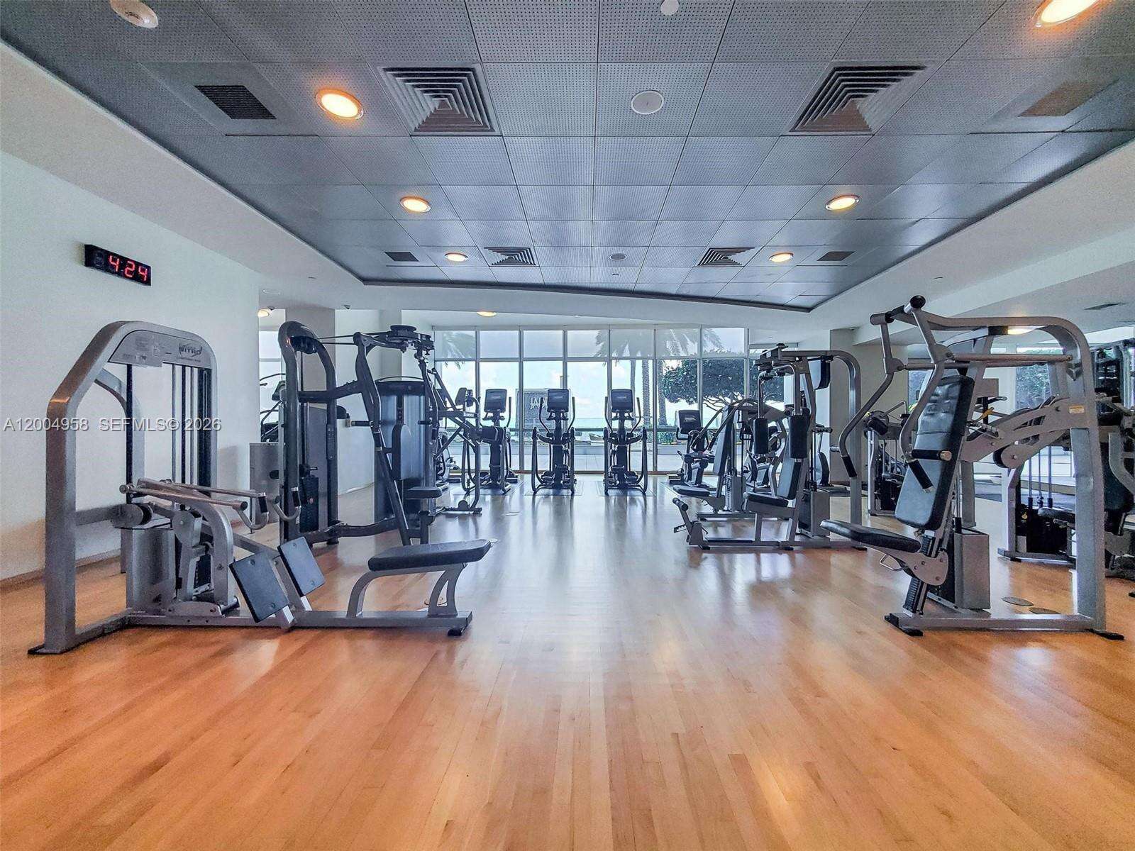 Jade At Brickell Bay at 1331 Brickell Bay Dr, Miami, FL 33131 - For Sale photo 29