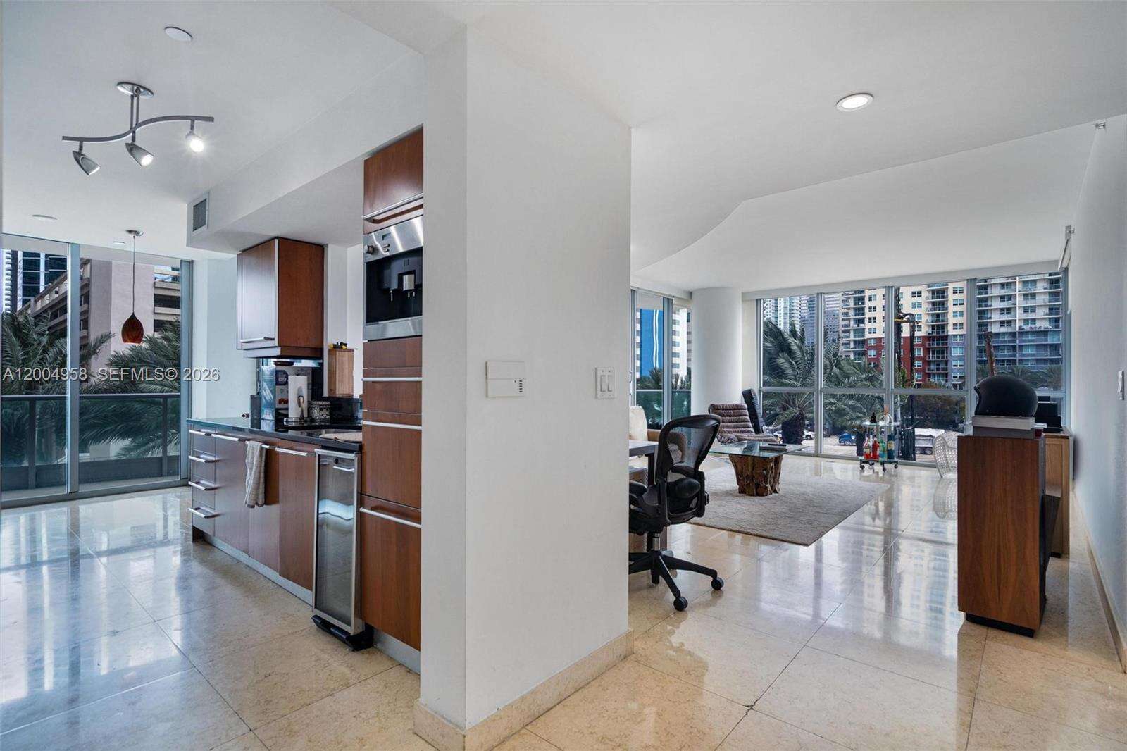 Jade At Brickell Bay at 1331 Brickell Bay Dr, Miami, FL 33131 - For Sale photo 9