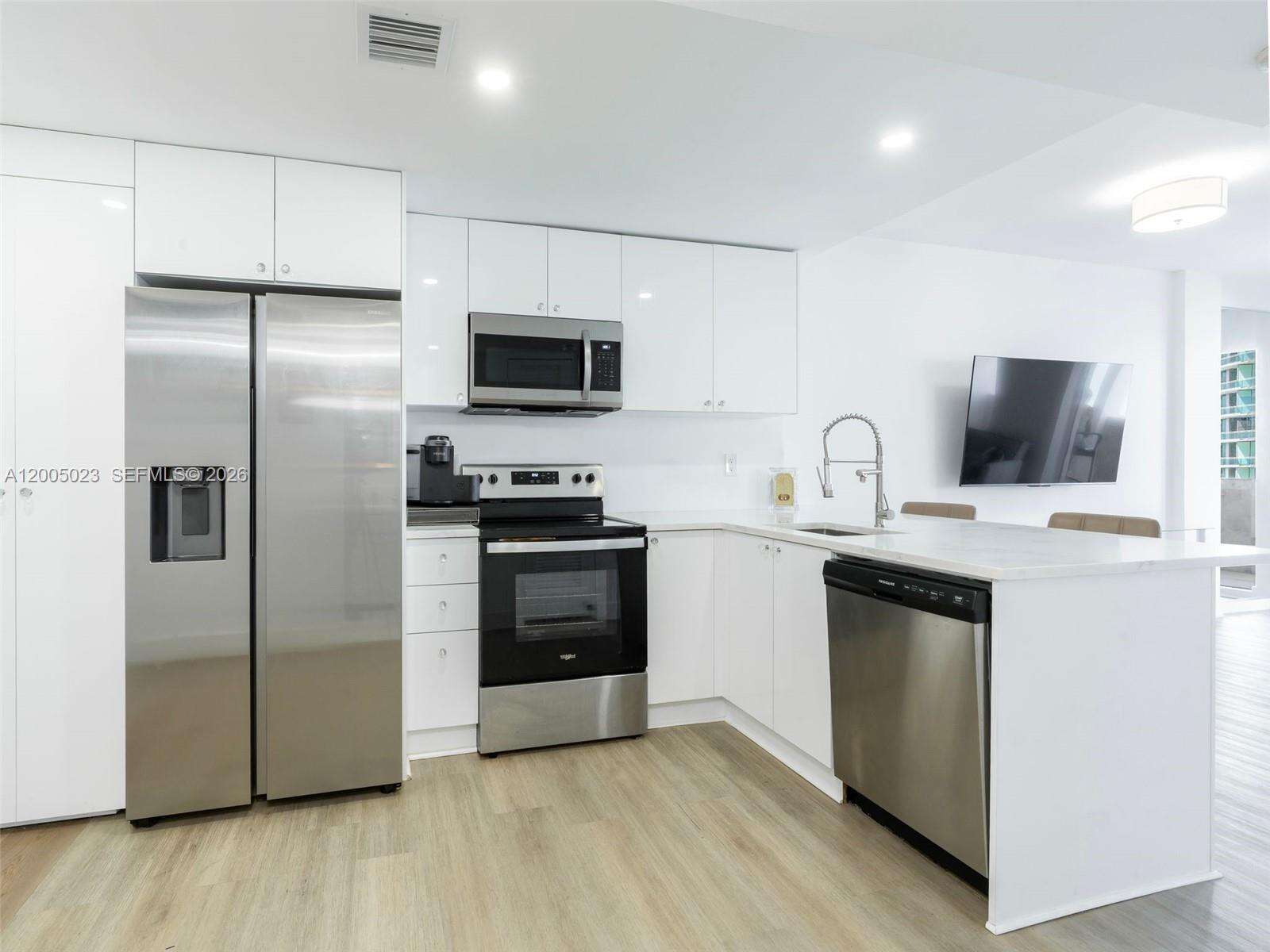 Harbour House at 10275 Collins Ave, Bal Harbour, FL 33154 - For Sale photo 8