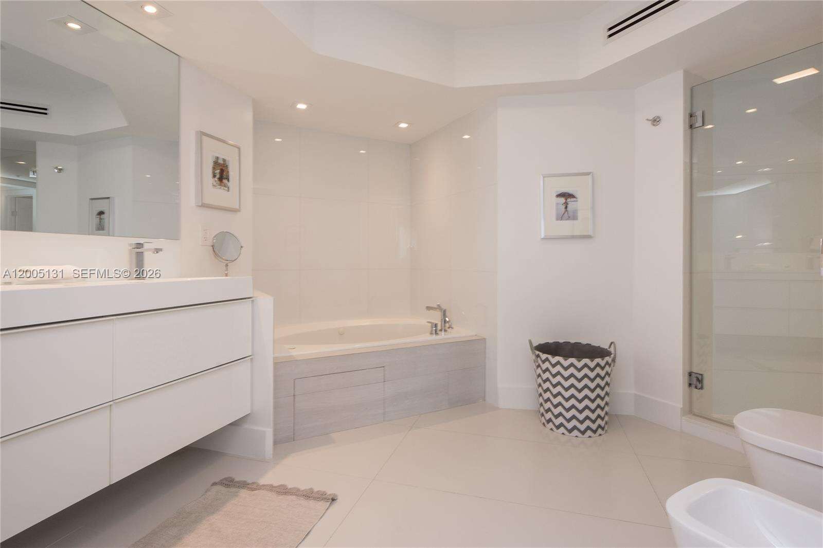 LA GORCE PALACE - 6301 Collins Ave, Miami Beach, FL 33141 | Picture 16
