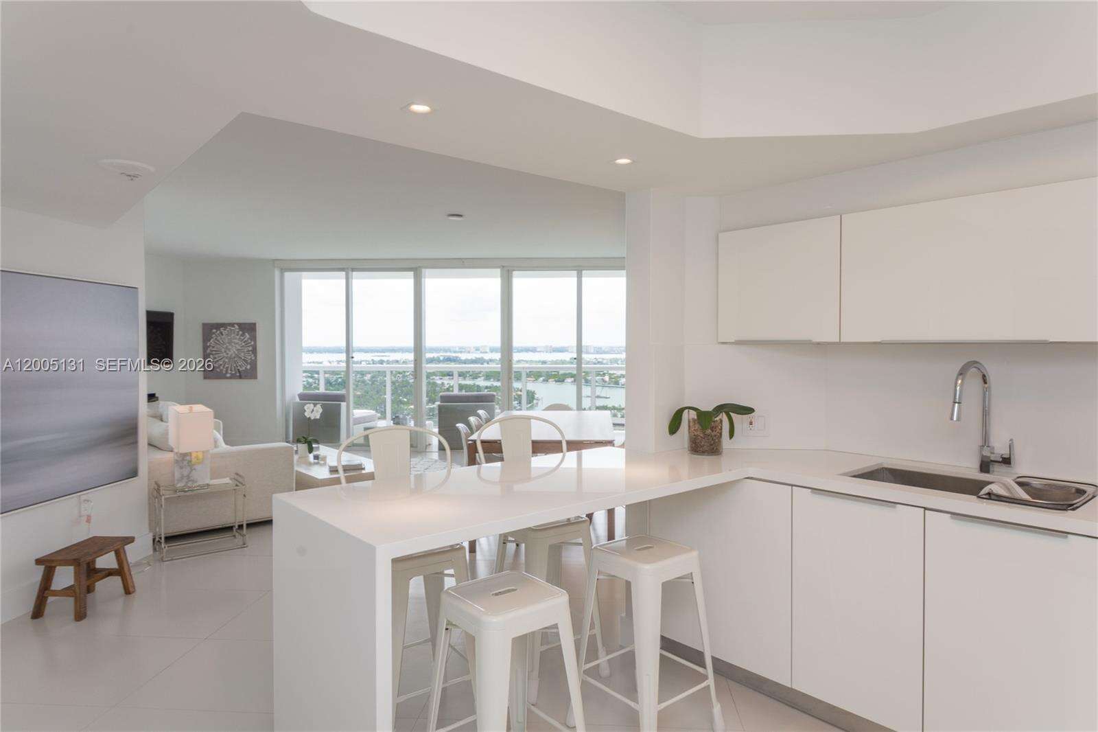 LA GORCE PALACE - 6301 Collins Ave, Miami Beach, FL 33141 | Picture 4