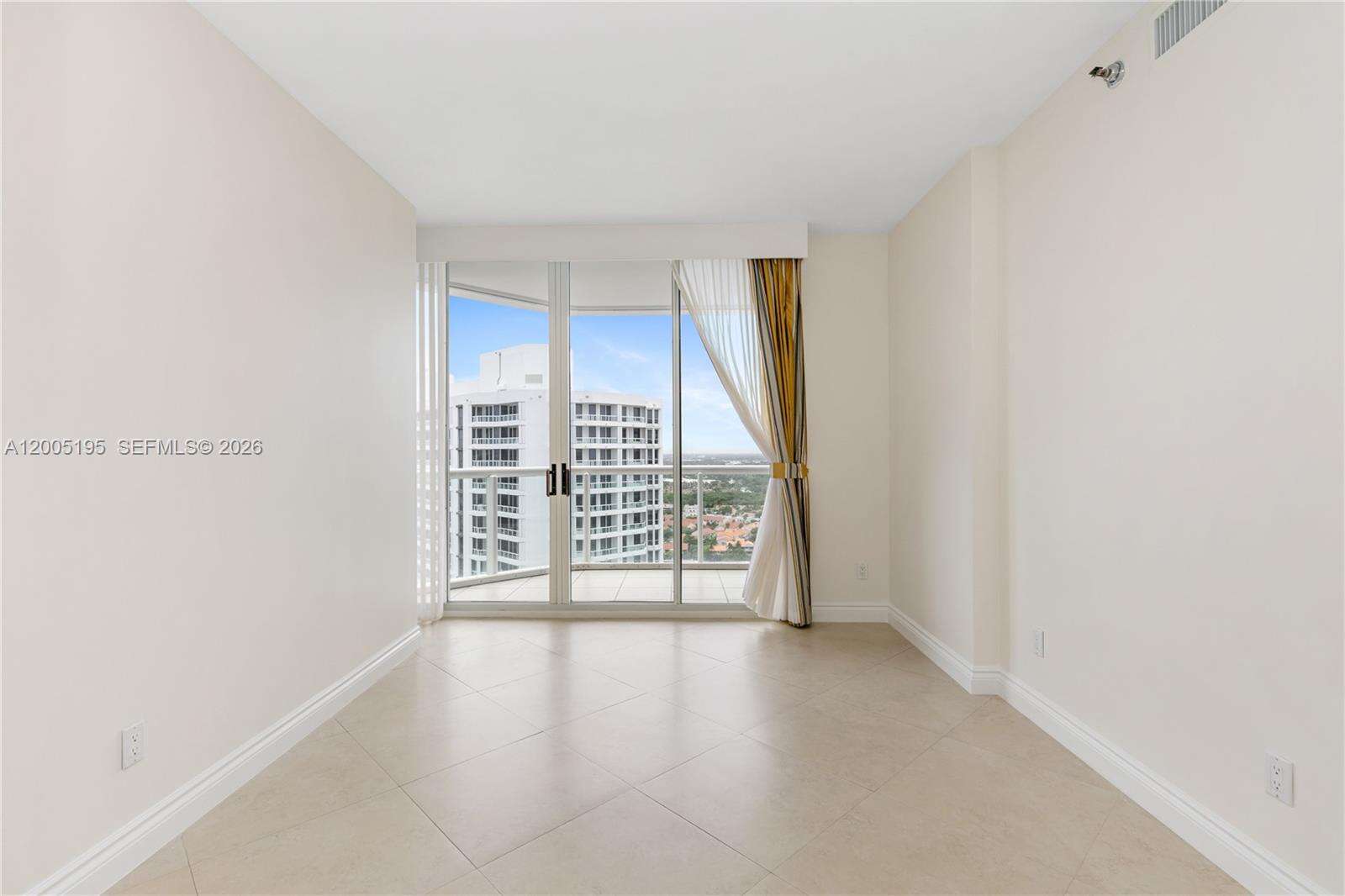Atlantic 2 At The Point at 21150 Point Pl, Aventura, FL 33180 - For Sale photo 27