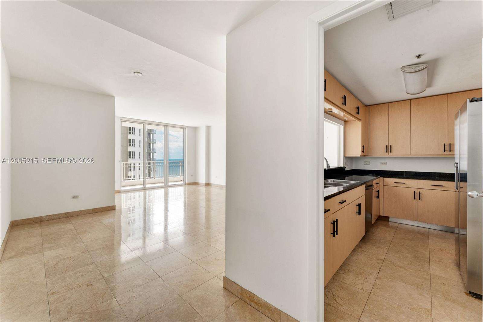 Courts Brickell Key at 801 Brickell Key Blvd, Miami, FL 33131 - For Sale photo 2