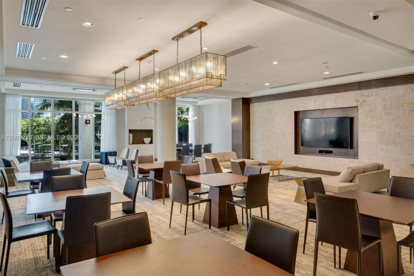 Courts Brickell Key at 801 Brickell Key Blvd, Miami, FL 33131 - For Sale photo 21
