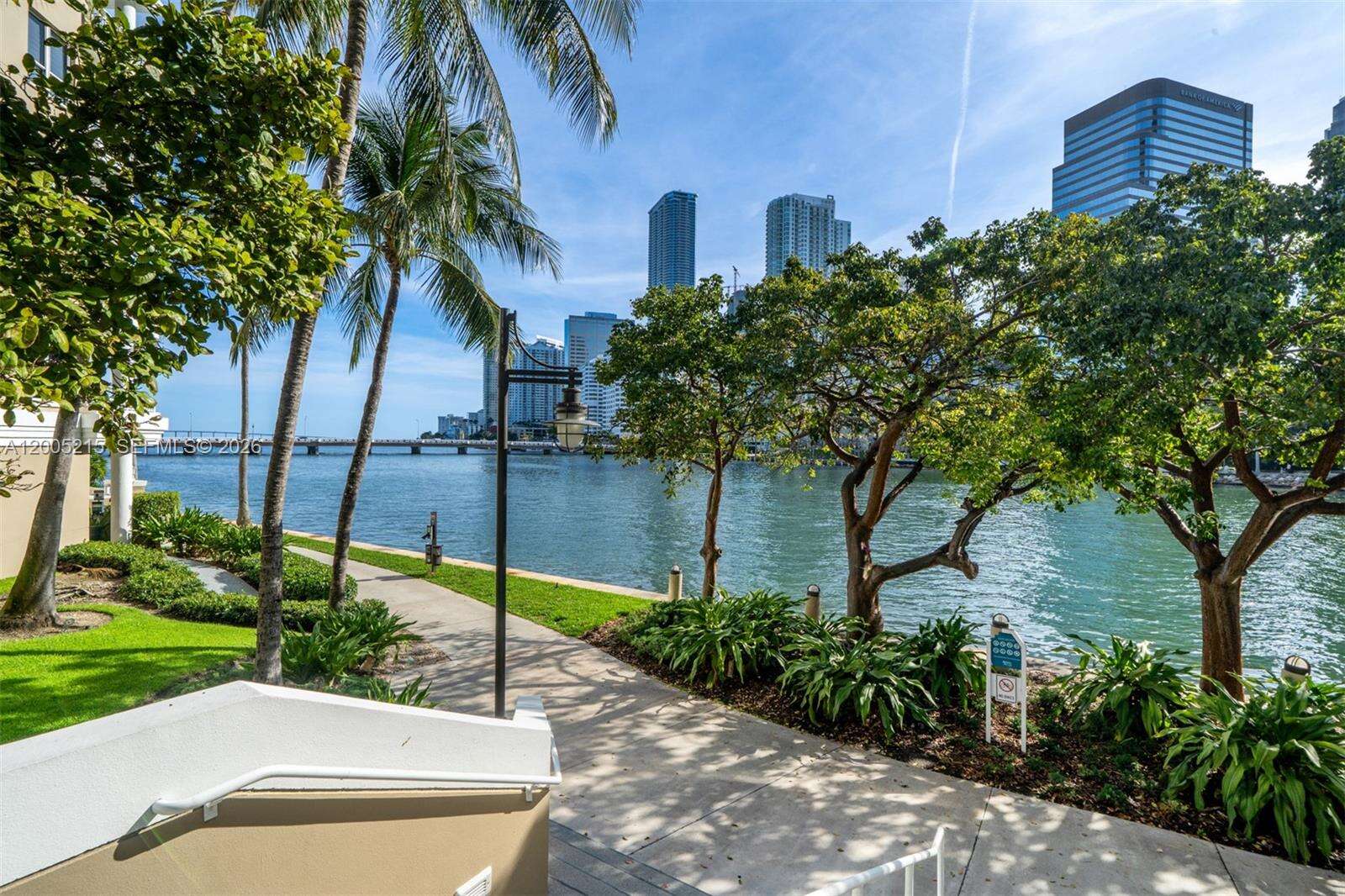 Courts Brickell Key at 801 Brickell Key Blvd, Miami, FL 33131 - For Sale photo 22