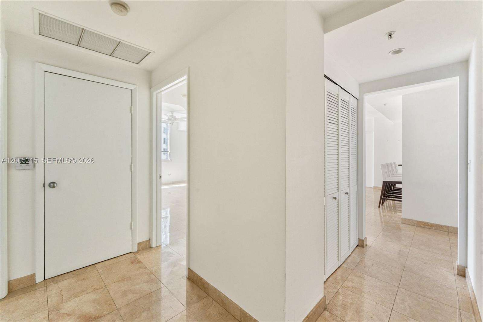 Courts Brickell Key at 801 Brickell Key Blvd, Miami, FL 33131 - For Sale photo 10