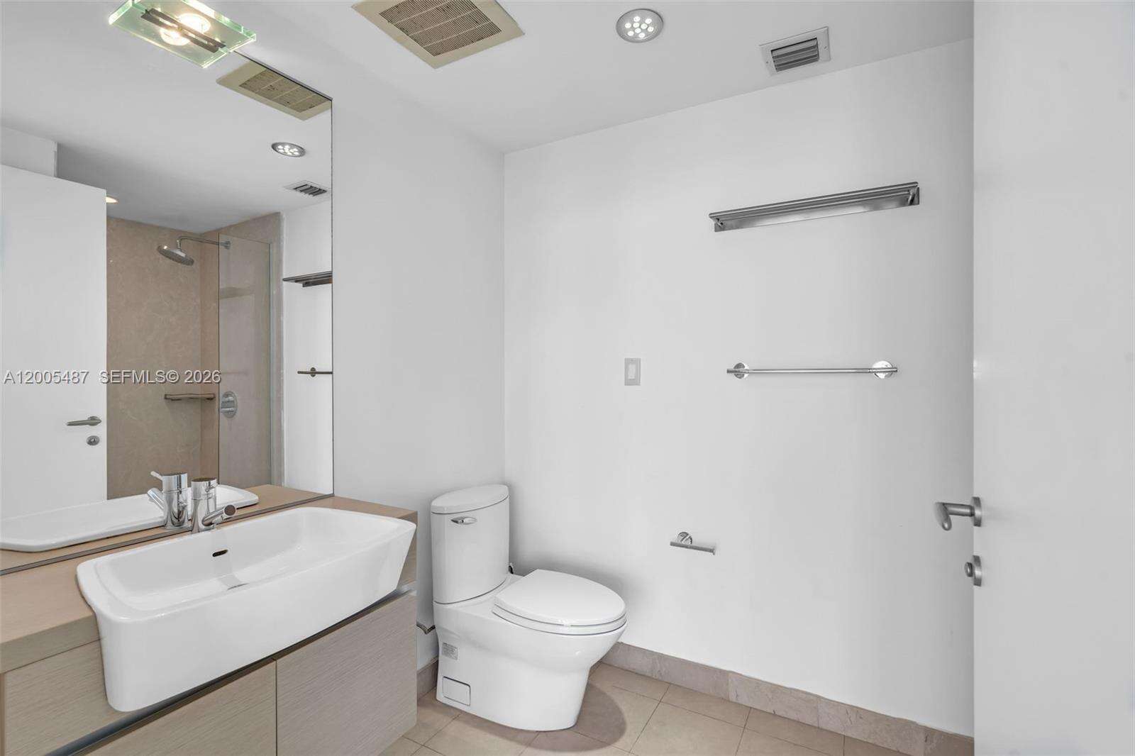 Epic Residences at 200 Biscayne Blvd Way, Miami, FL 33131 - For Sale photo 18