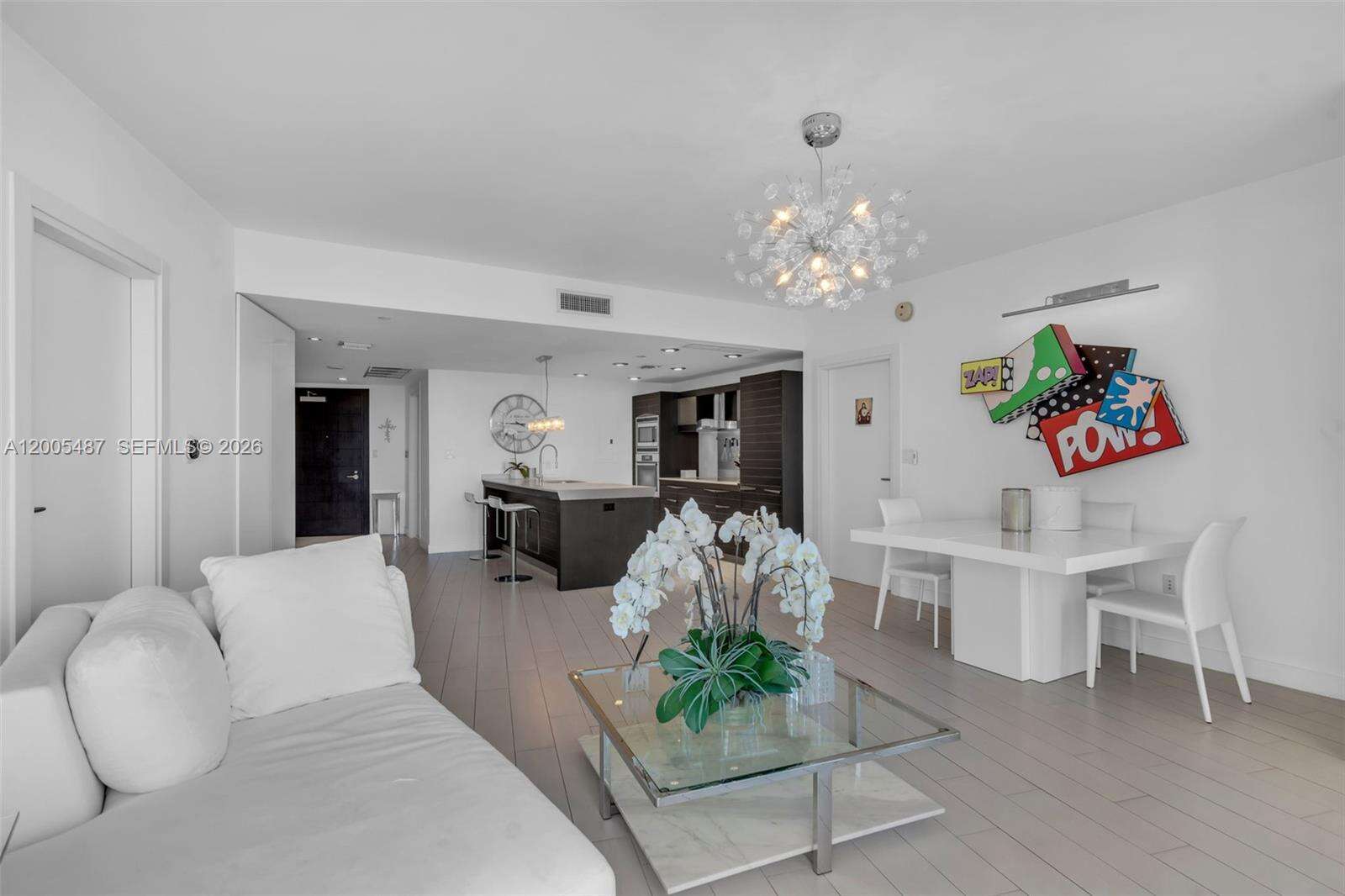 Epic Residences at 200 Biscayne Blvd Way, Miami, FL 33131 - For Sale photo 5