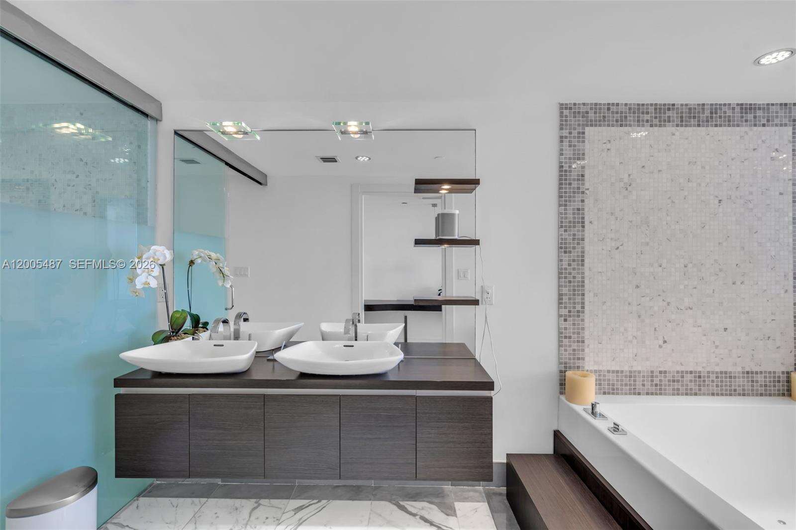 Epic Residences at 200 Biscayne Blvd Way, Miami, FL 33131 - For Sale photo 10