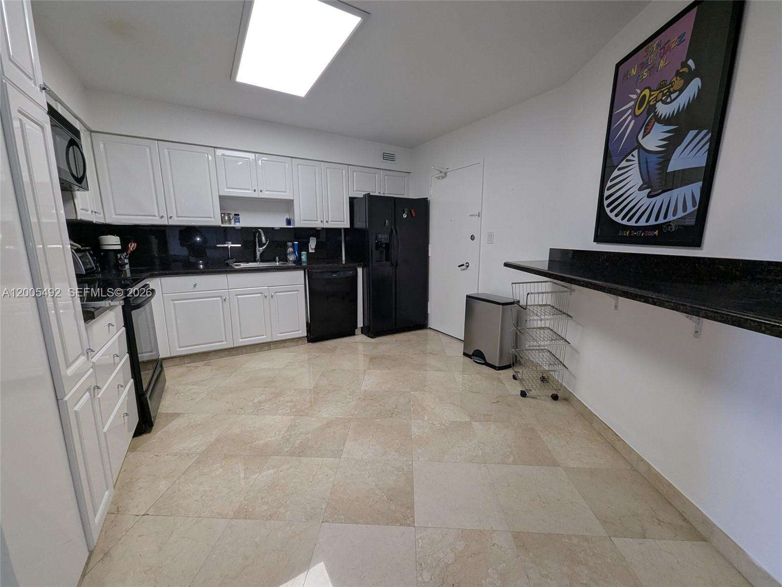 Seacoast 5151 at 5161 Collins Ave, Miami Beach, FL 33140 - For Sale photo 4