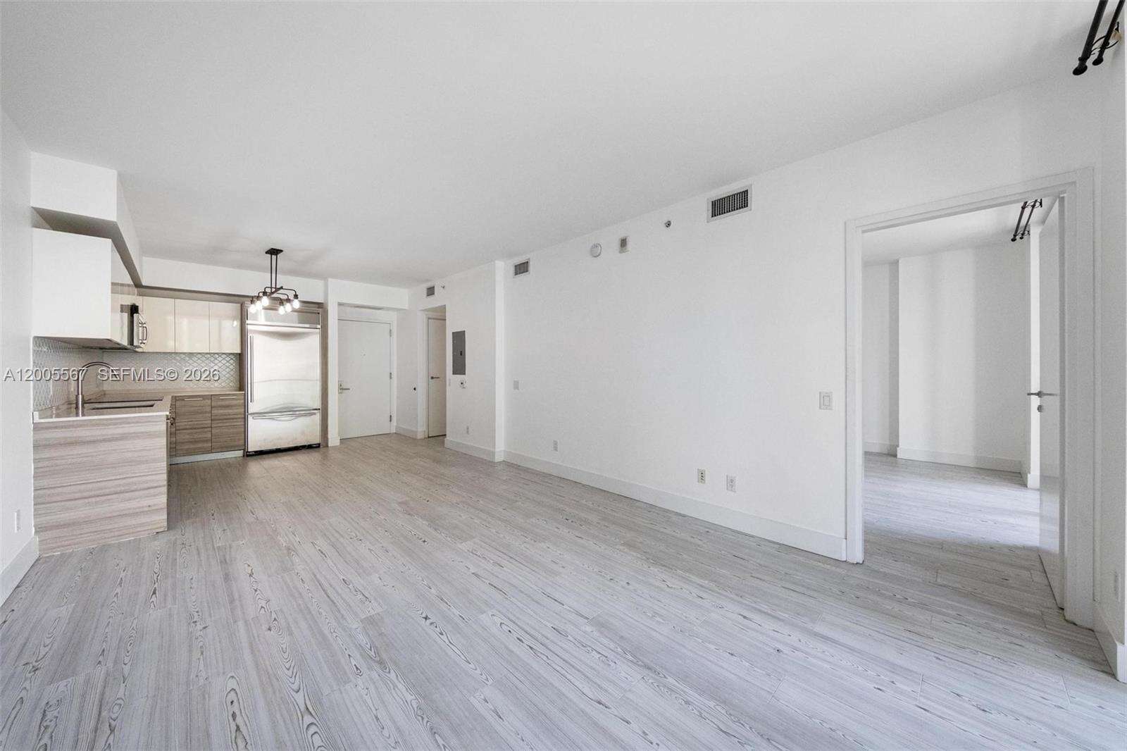Brickell House at 1300 Brickell Bay Dr, Miami, FL 33131 - For Sale photo 11
