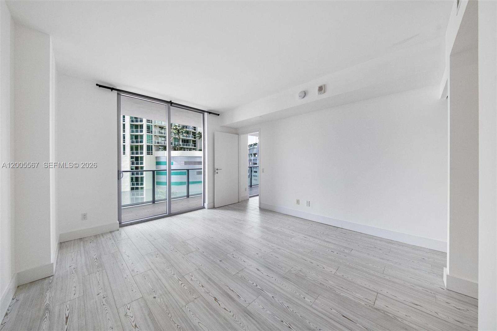 Brickell House at 1300 Brickell Bay Dr, Miami, FL 33131 - For Sale photo 17