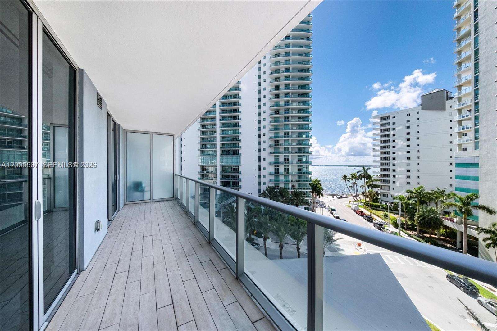 Brickell House at 1300 Brickell Bay Dr, Miami, FL 33131 - For Sale photo 21