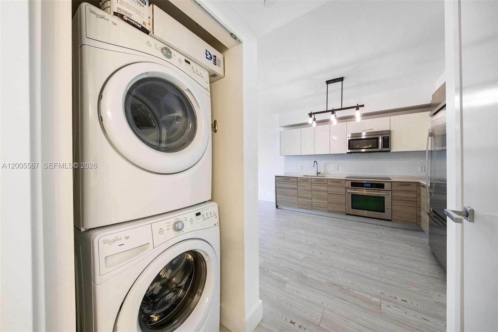 Brickell House at 1300 Brickell Bay Dr, Miami, FL 33131 - For Sale photo 23