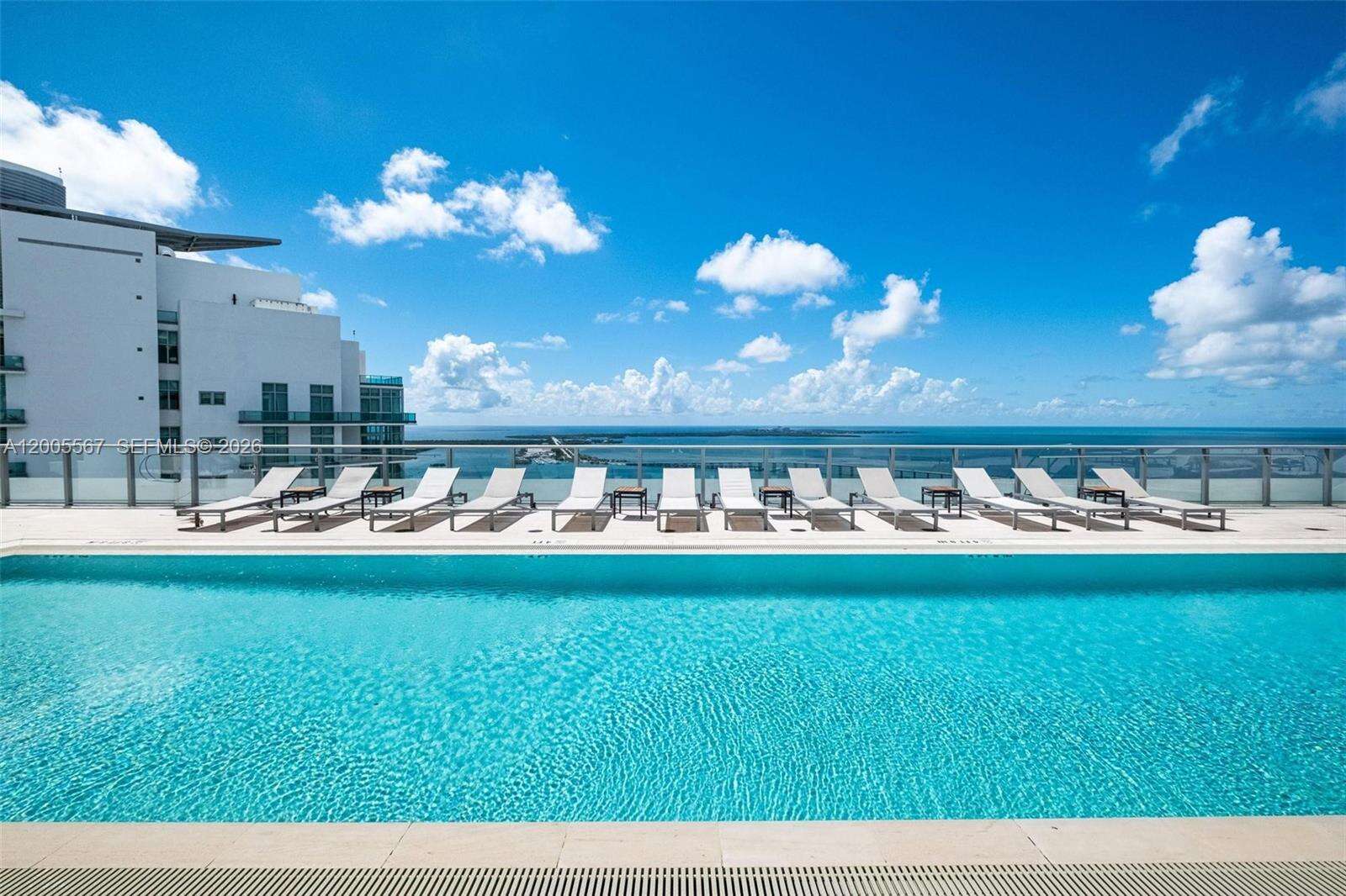 Brickell House at 1300 Brickell Bay Dr, Miami, FL 33131 - For Sale photo 27