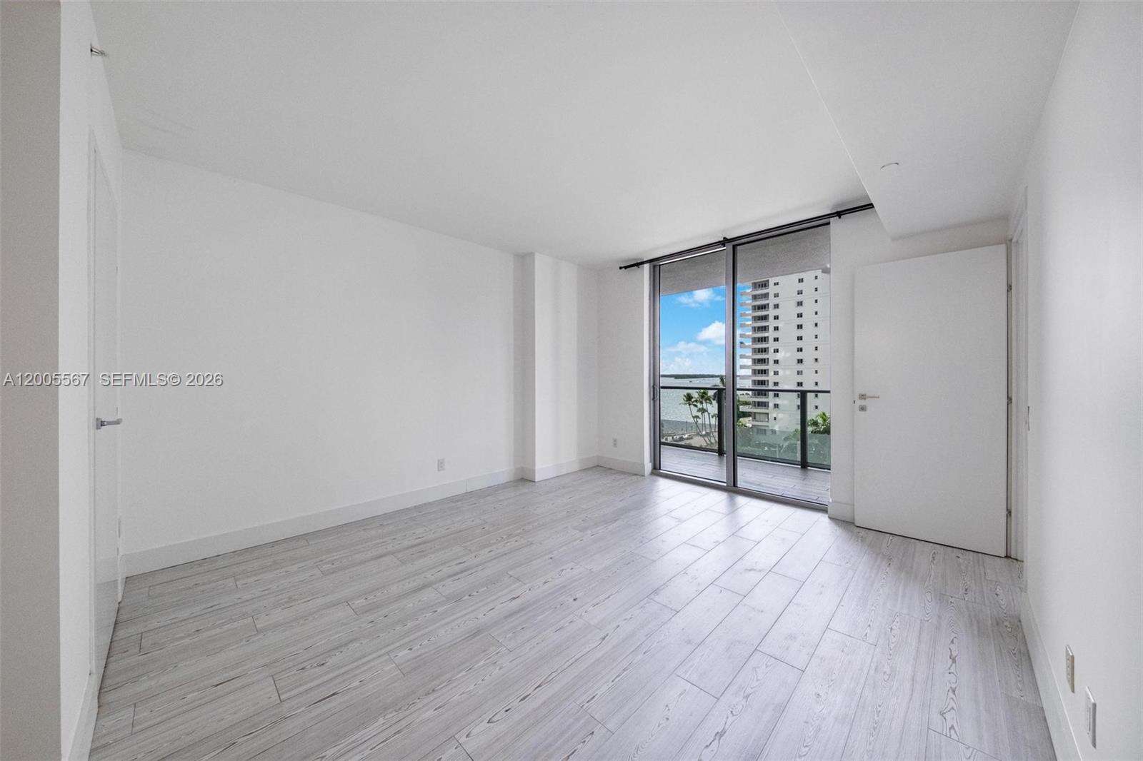 Brickell House at 1300 Brickell Bay Dr, Miami, FL 33131 - For Sale photo 7