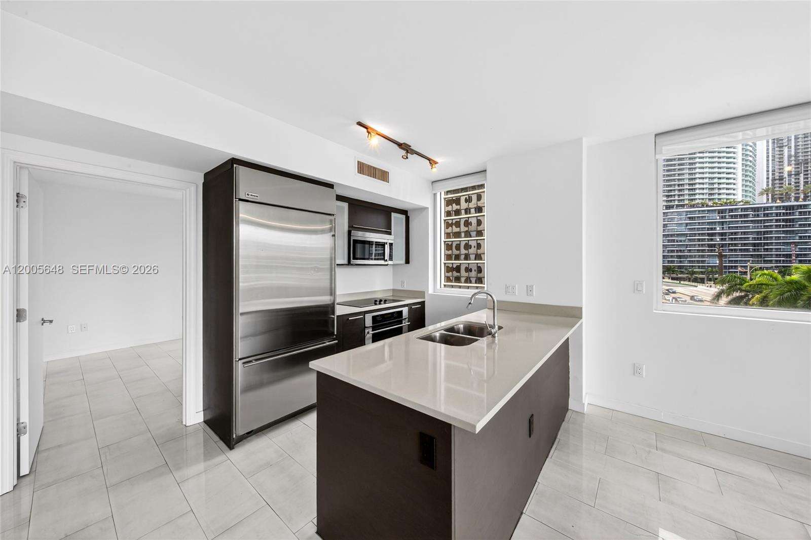 500 Brickell at 500 Brickell Ave, Miami, FL 33131 - For Sale photo 16