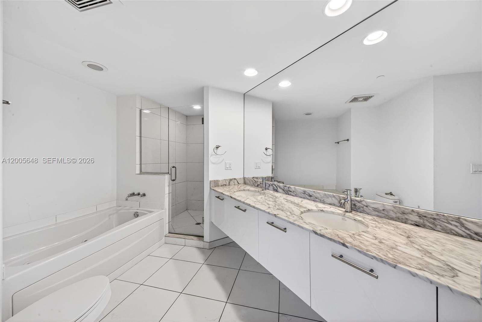 500 Brickell at 500 Brickell Ave, Miami, FL 33131 - For Sale photo 27