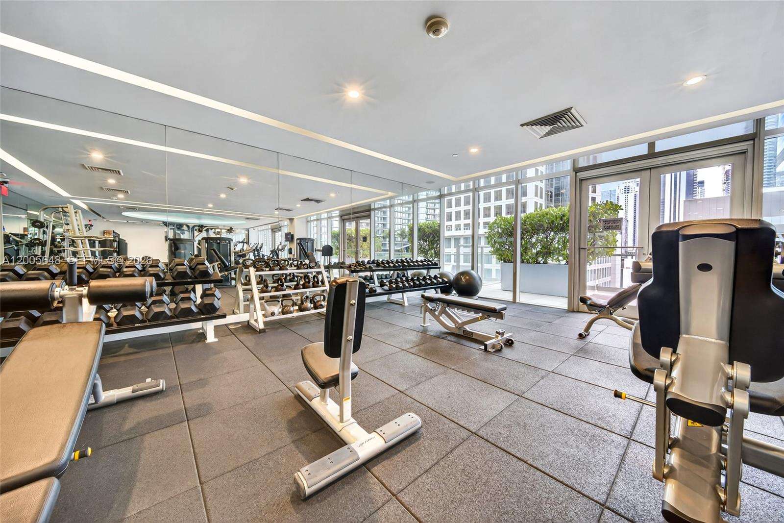 500 Brickell at 500 Brickell Ave, Miami, FL 33131 - For Sale photo 48