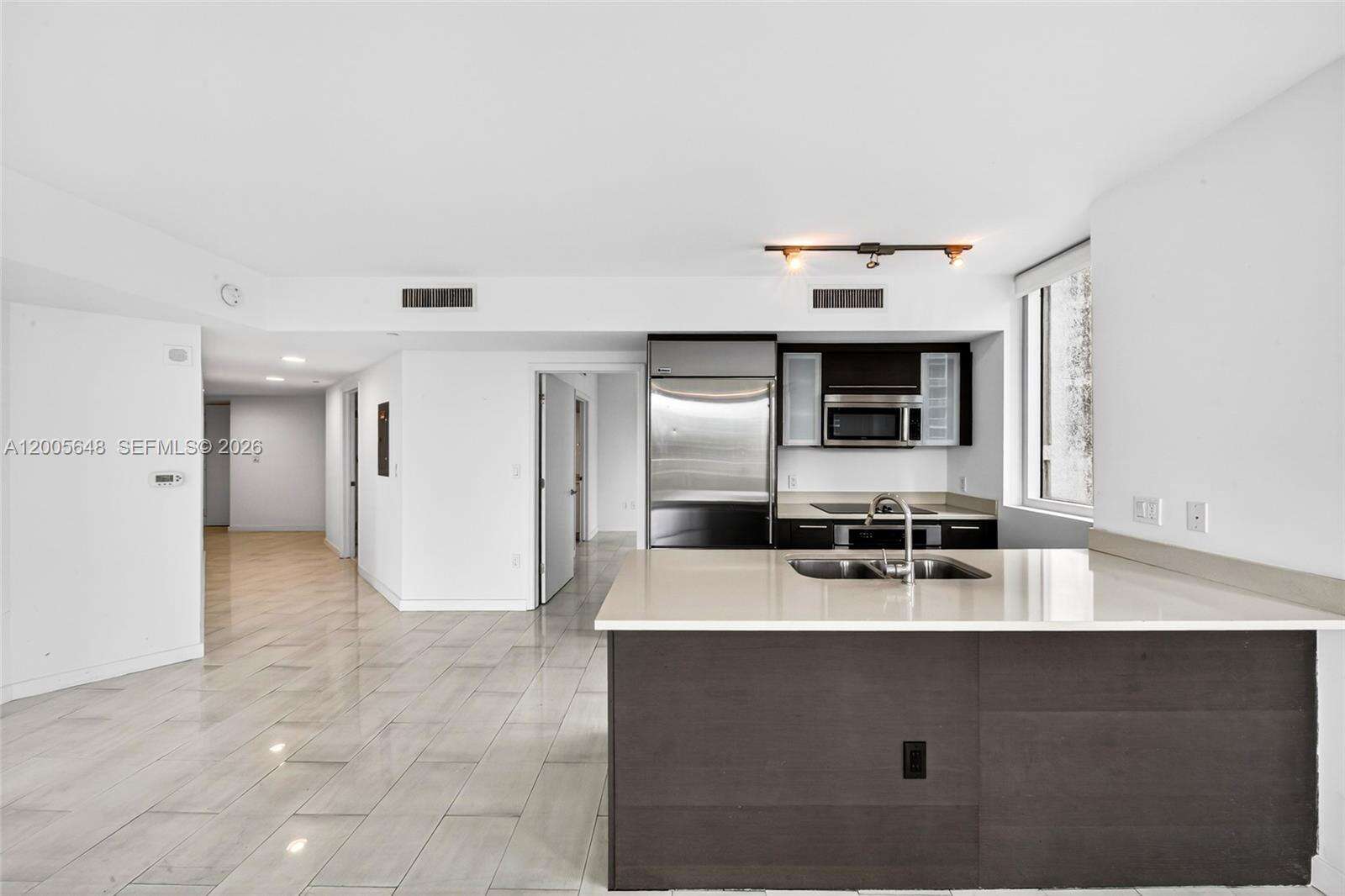 500 Brickell at 500 Brickell Ave, Miami, FL 33131 - For Sale photo 8