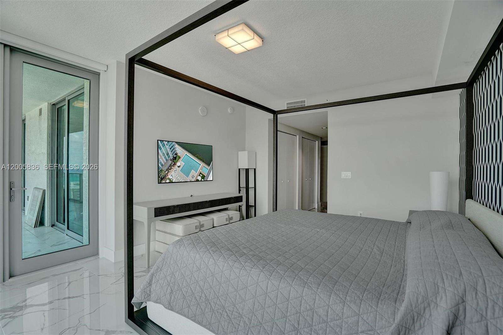 Parque Towers at 330 Sunny Isles Blvd, Sunny Isles Beach, FL 33160 - For Sale photo 12