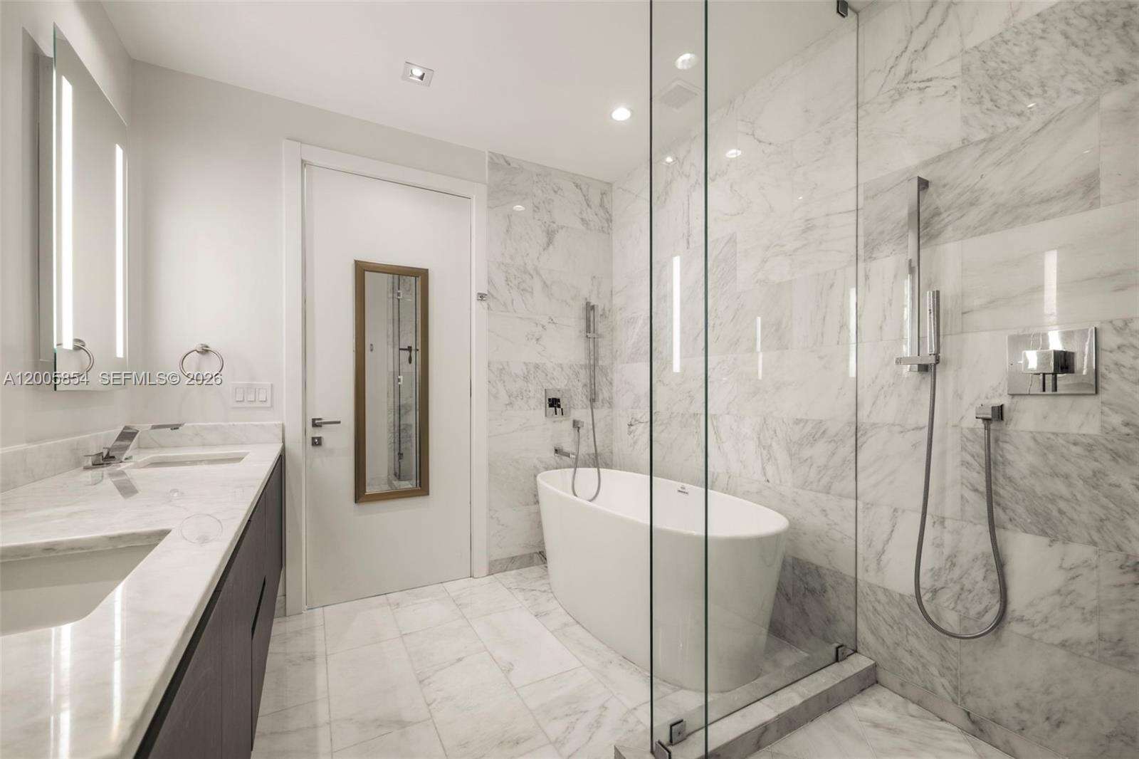 Echo Brickell at 1451 Brickell Ave, Miami, FL 33131 - For Sale photo 13