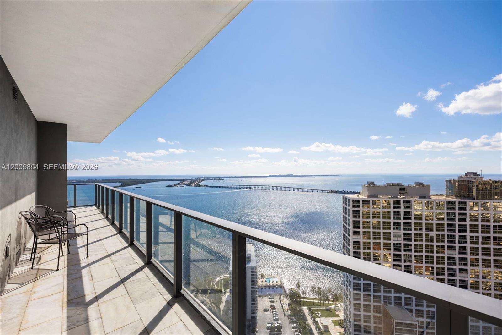 Echo Brickell at 1451 Brickell Ave, Miami, FL 33131 - For Sale photo 17